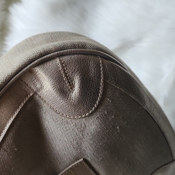 STIART WEITZMAN GOLD SHOULDER BAG - Picture 9 of 13